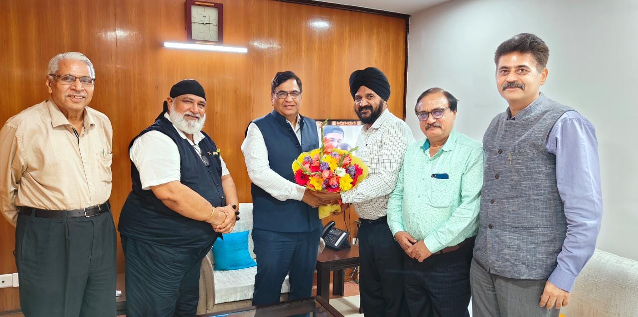 PRCI & PRSD officials meet Director General SCOPE