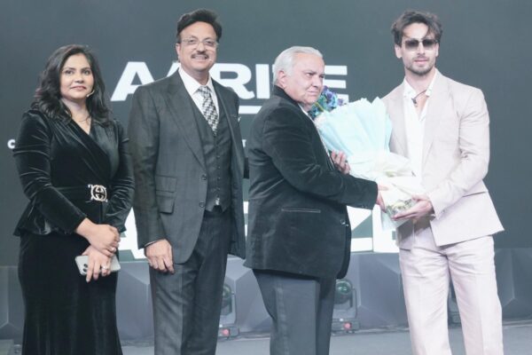 Aarize Group ropes in Bollywood star Tiger Shroff as Brand Ambassador
